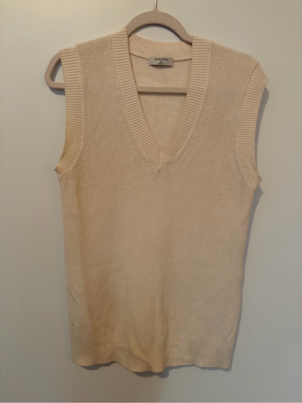 Aritzia Babaton Merino Wool Cotton Cream Ribbed V-Neck Knit Sweater Vest - XS